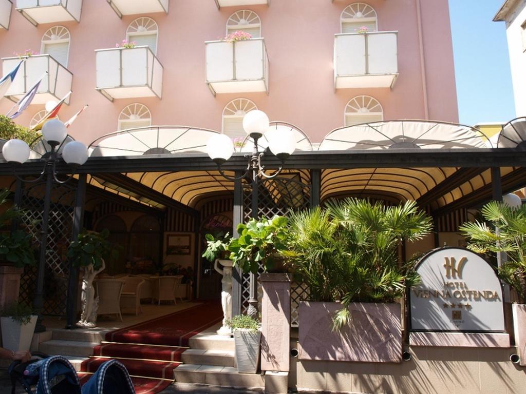 Hotel Vienna Ostenda E Ristorante Il Danubio Rimini Exterior photo